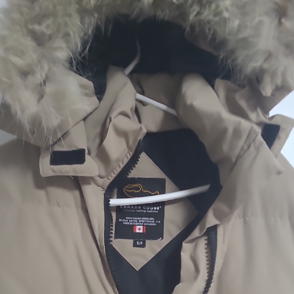 Canada Goose Tan Parka with Fur Trim Style 3035L - Picture 5 of 16
